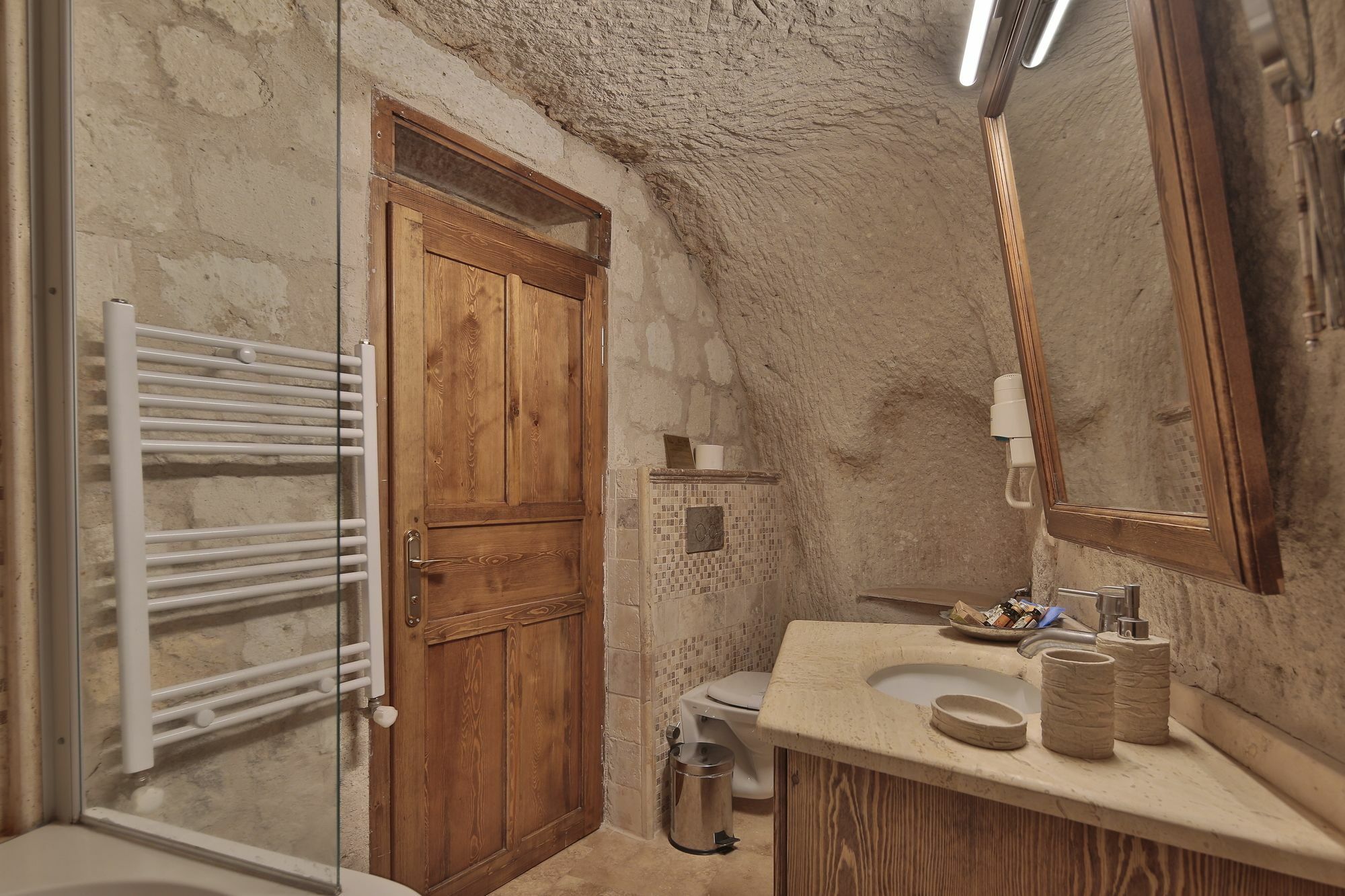 Amber Cave Suites Göreme Exterior foto